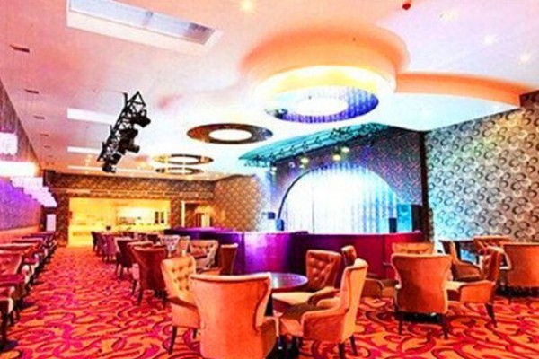 广州夜生活新潮流：探秘最火的夜店派对