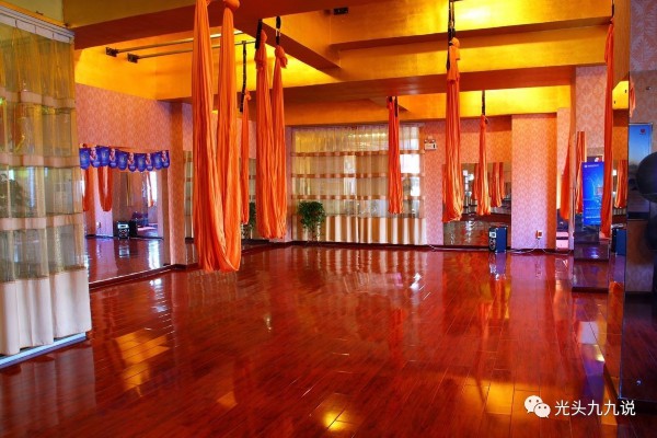 广州石井茶饮品牌-爵品茶饮